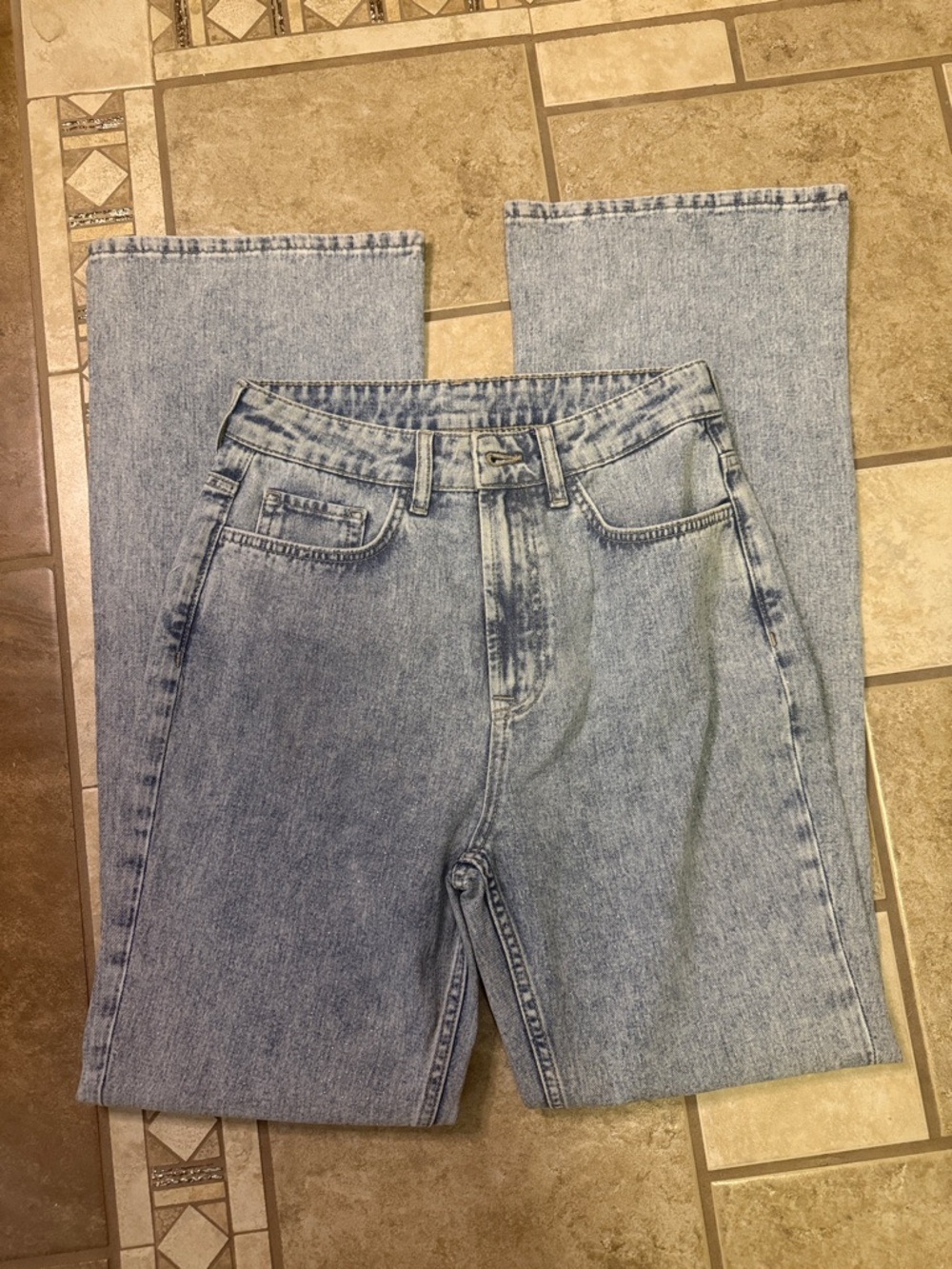 Source Unknown factory sample Light Blue Straight Leg Women's Jeans sparkles